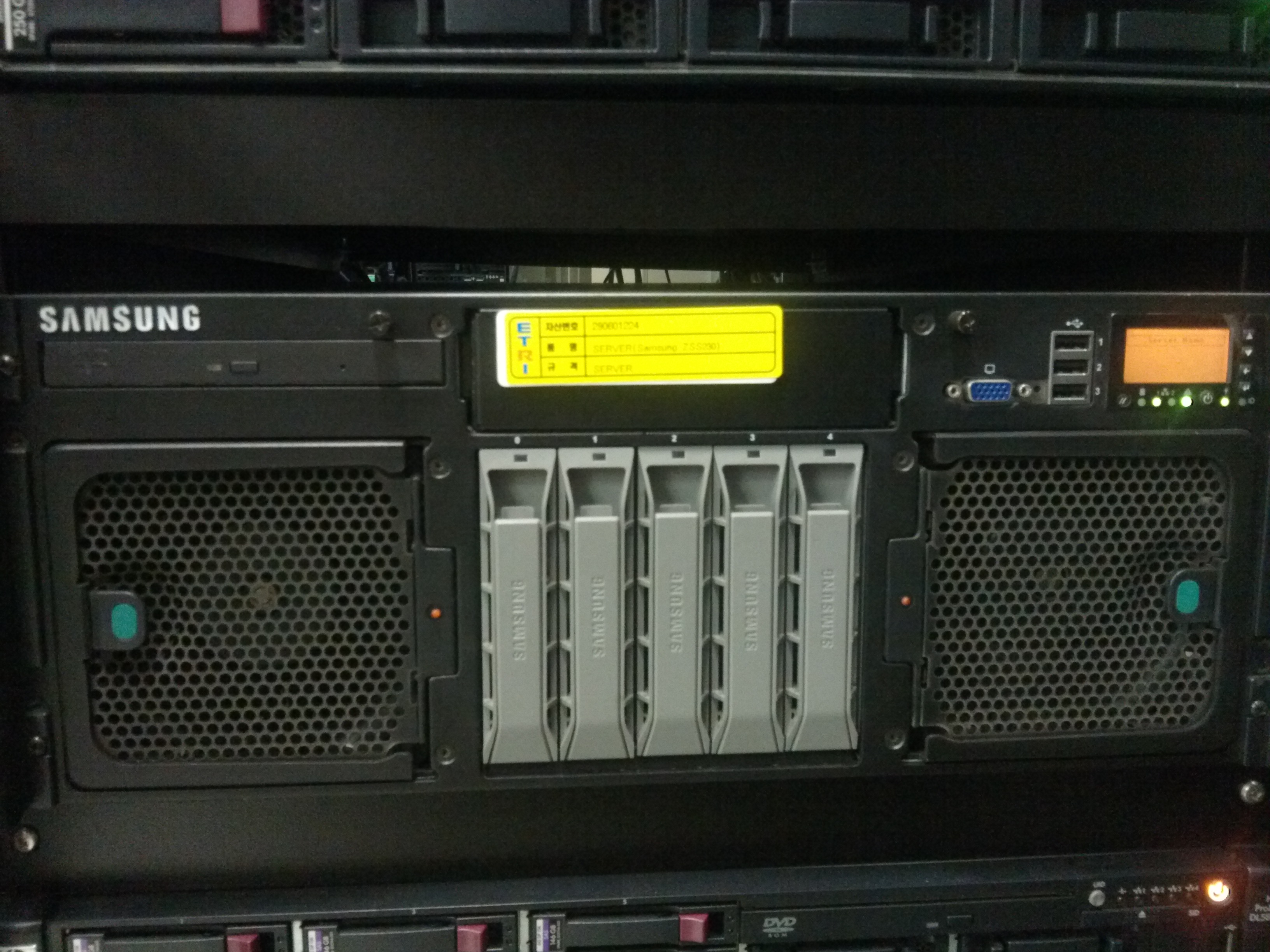 Samsung ZSS230