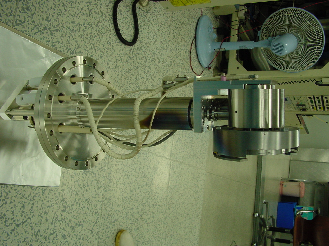 Manipulator set for MBE system