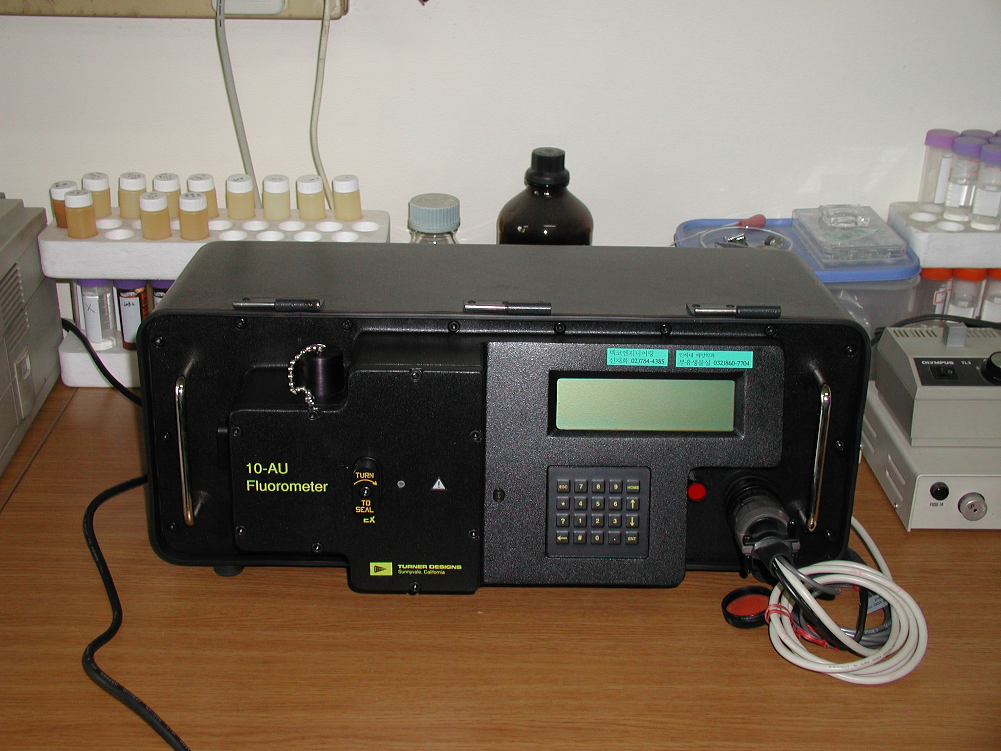 Fluorometer