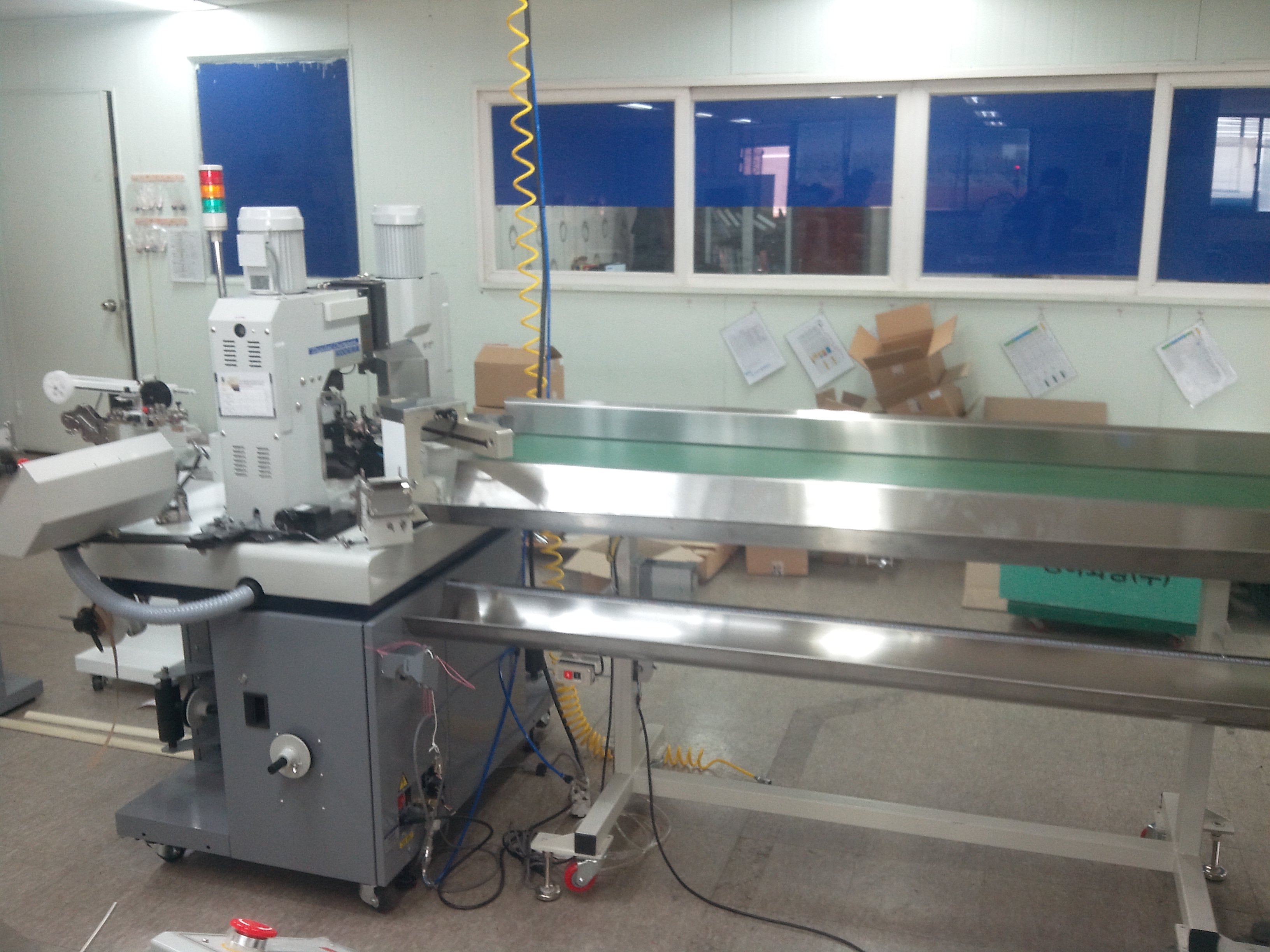 Fully Automatic Double End Crimping M/C