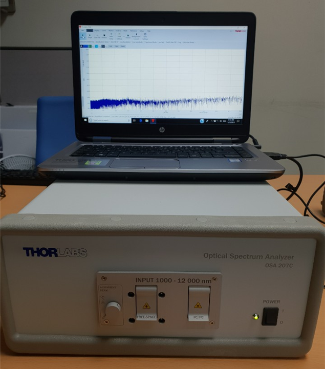 광대역 광스펙트럼 분석기