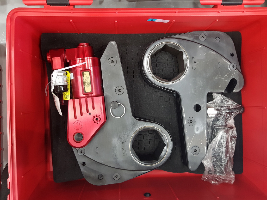 Hydraulic Torque Wrench (10,500Nm급) set 및 Power Pack