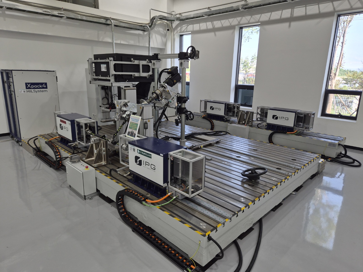 스티어링 인 더 루프 테스트벤치